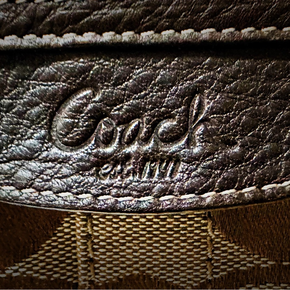 Vintage Y2K Coach tote bag Shoulder Bag Brown and Tan soft leather - Picture 8 of 17